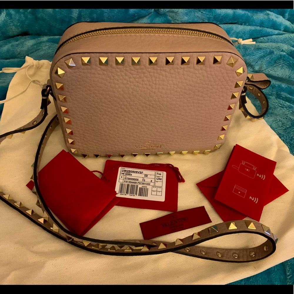 **Sold on another platform** Valentino Camera bag